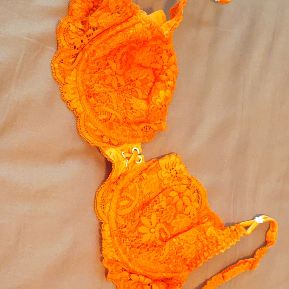 Bra